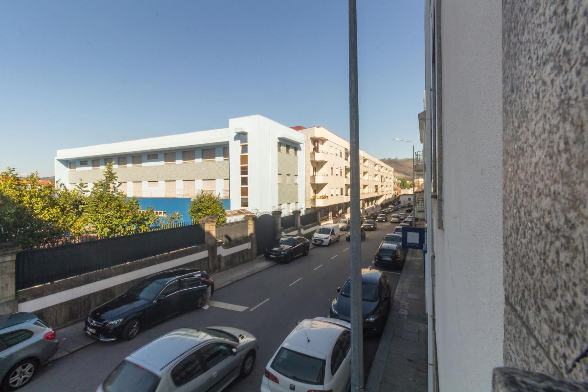 Taxa - T2 No Centro Da Cidade - Braga Daire Dış mekan fotoğraf