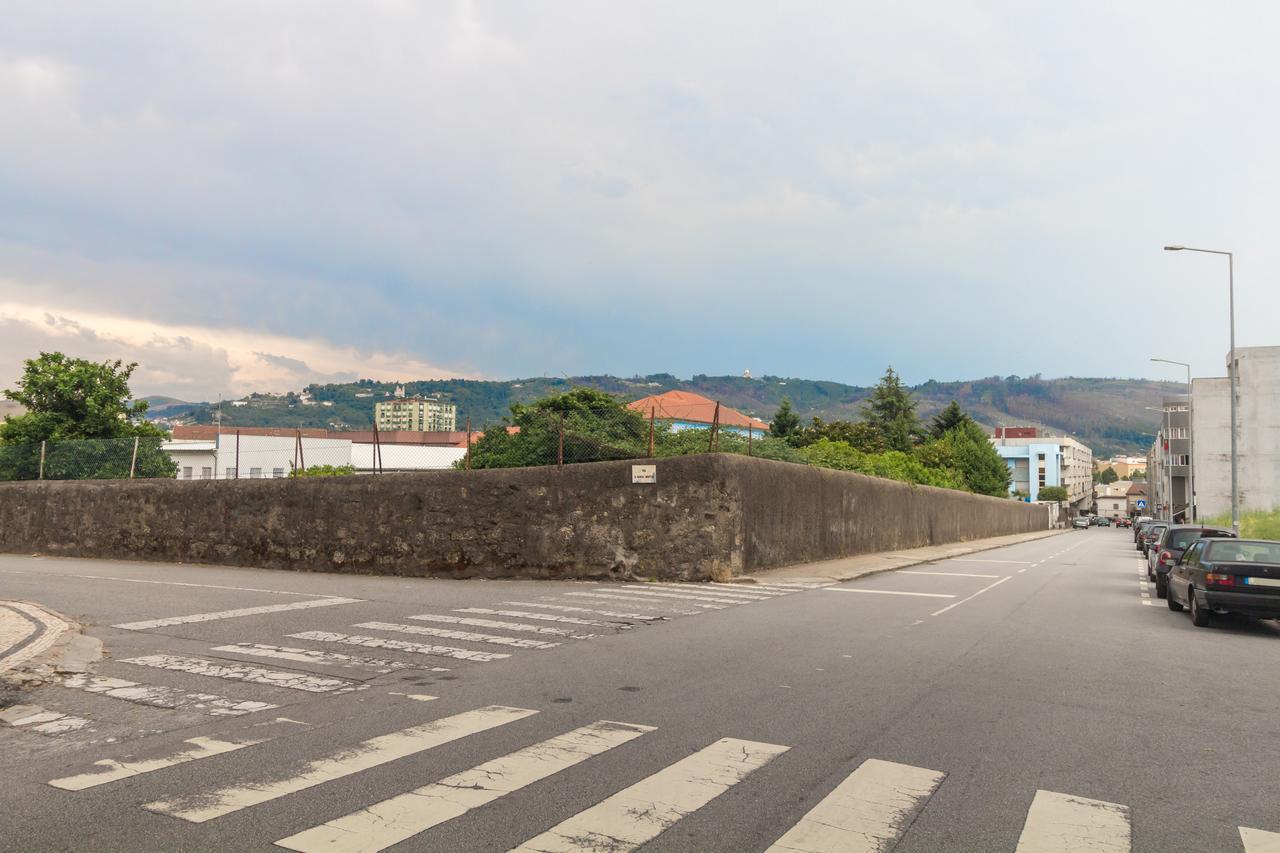 Taxa - T2 No Centro Da Cidade - Braga Daire Dış mekan fotoğraf